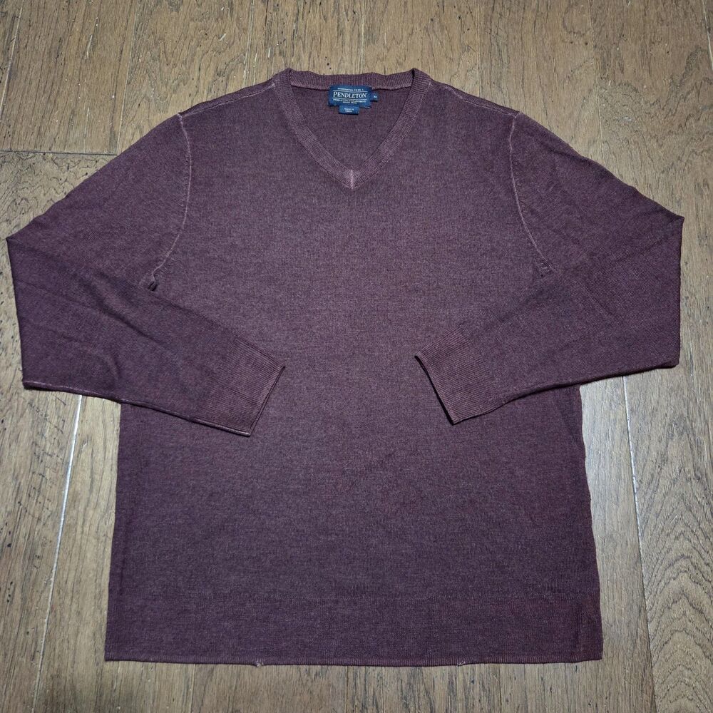 Vintage Pendleton Sweater Mens Medium 100% Merino Wool V Neck Long Sleeve